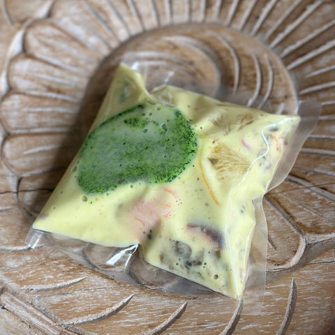 Salmone atlantico al burro alle erbe アトランティックサーモンのハーブバターソース