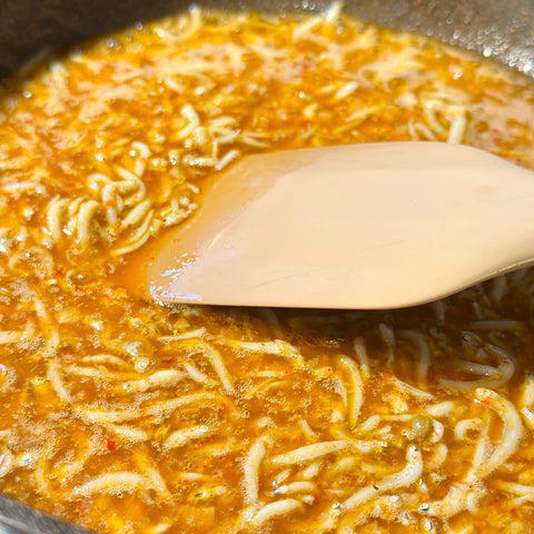 Rosamarina e shirasu, pomodoro e capperi　　生しらすロザマリーナと釜揚げしらす、トマトとケイパーの辛いソース