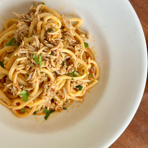 Rosamarina e shirasu, pomodoro e capperi　　生しらすロザマリーナと釜揚げしらす、トマトとケイパーの辛いソース